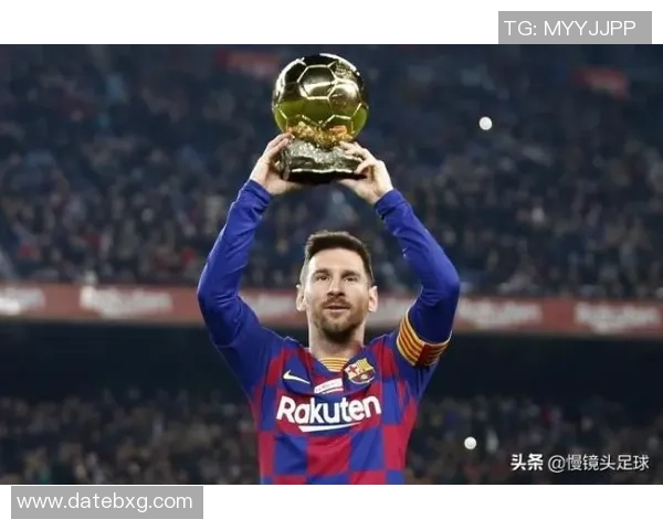 足球球星挂件直播热销揭秘 吸引粉丝疯狂购买背后的原因