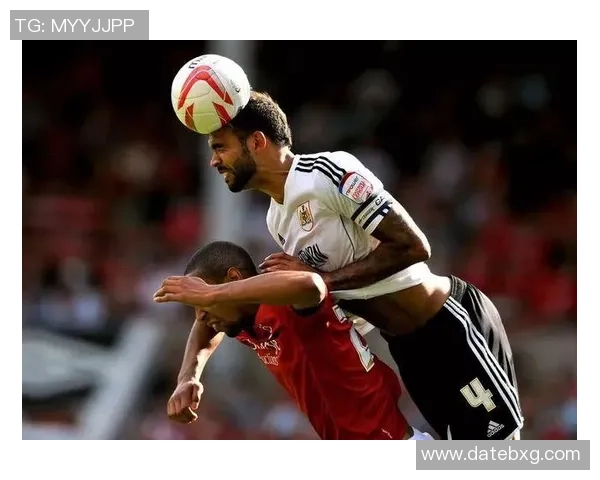 通过照片线索猜测足球明星身份，挑战你的足球记忆力与观察力